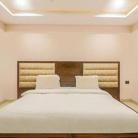Fabhotel Mid Town Grand Панчкула Екстер'єр фото