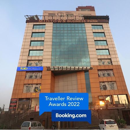 Fabhotel Mid Town Grand Панчкула Екстер'єр фото