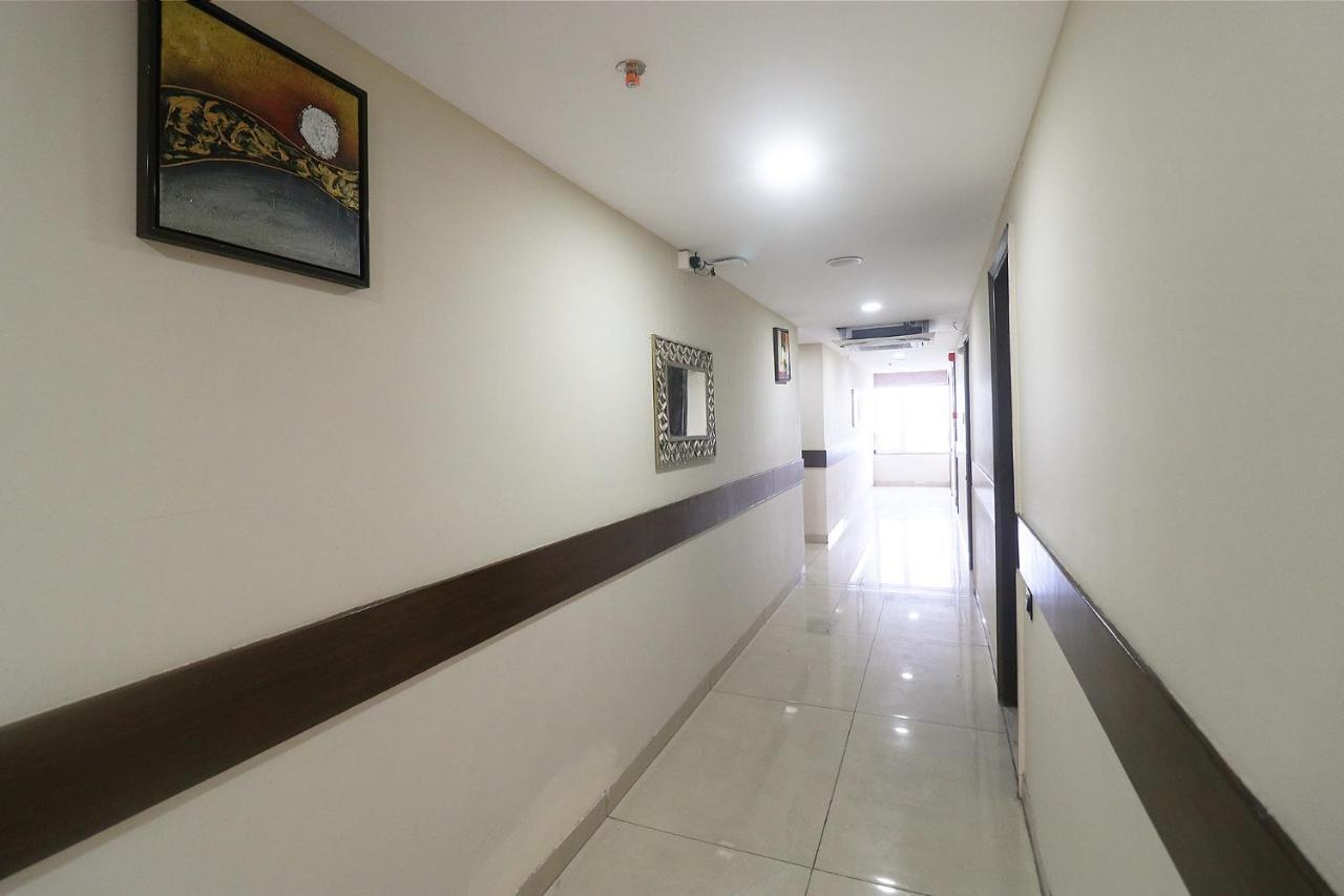 Fabhotel Mid Town Grand Панчкула Екстер'єр фото