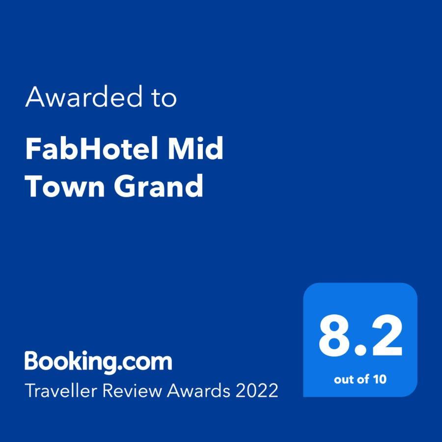 Fabhotel Mid Town Grand Панчкула Екстер'єр фото