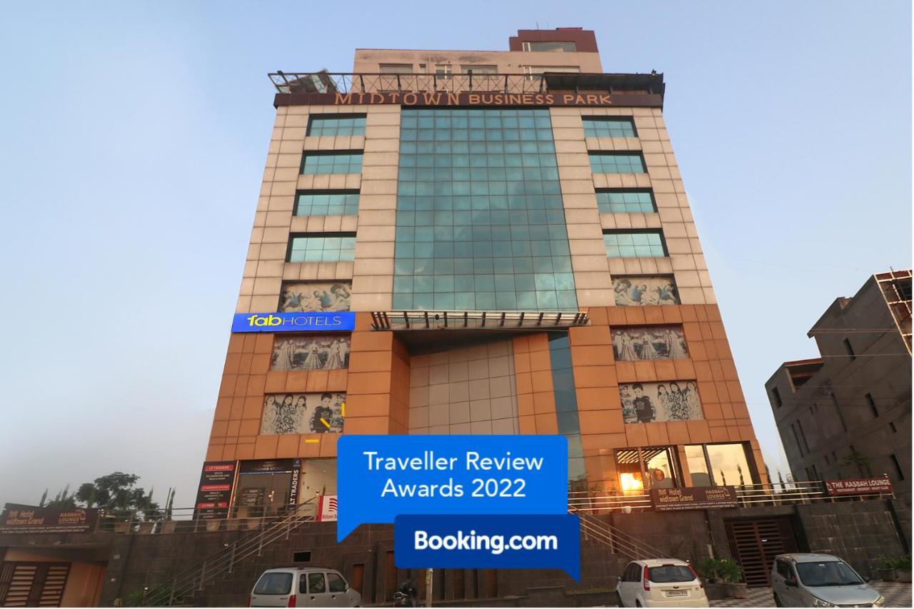 Fabhotel Mid Town Grand Панчкула Екстер'єр фото